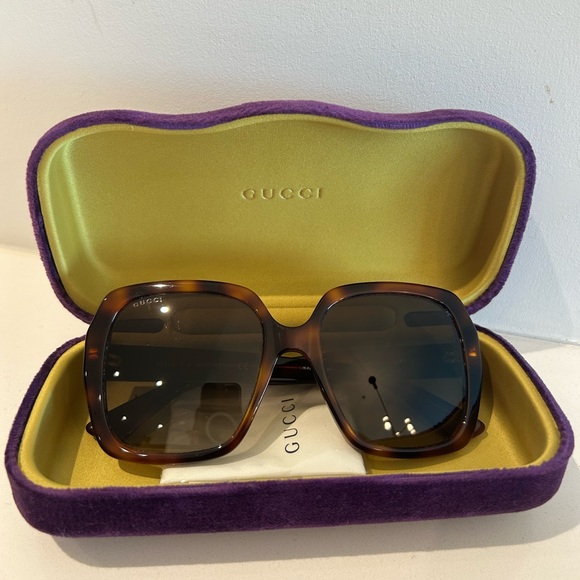 GUCCI Sunglasses Brown / Tortoise - Picture 4 of 9